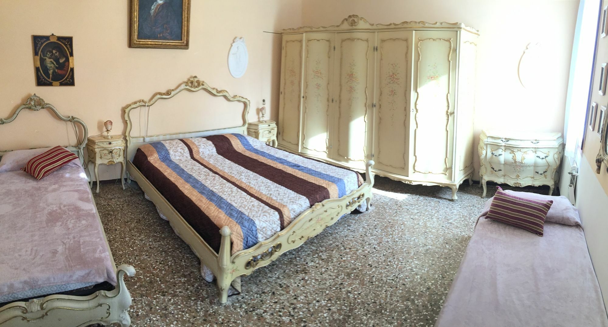 Sweet Home New البندقية المظهر الخارجي الصورة