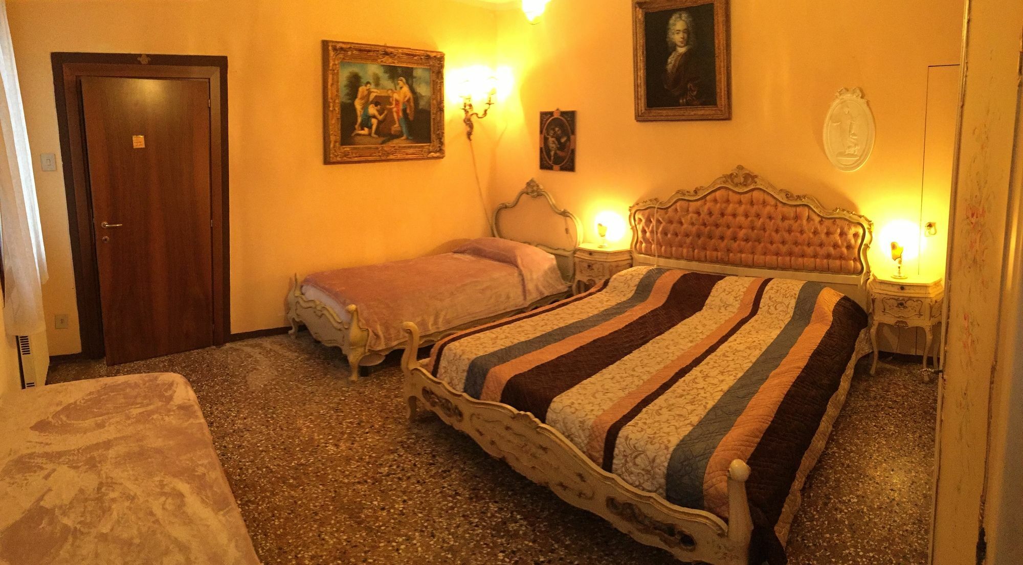 Sweet Home New البندقية المظهر الخارجي الصورة